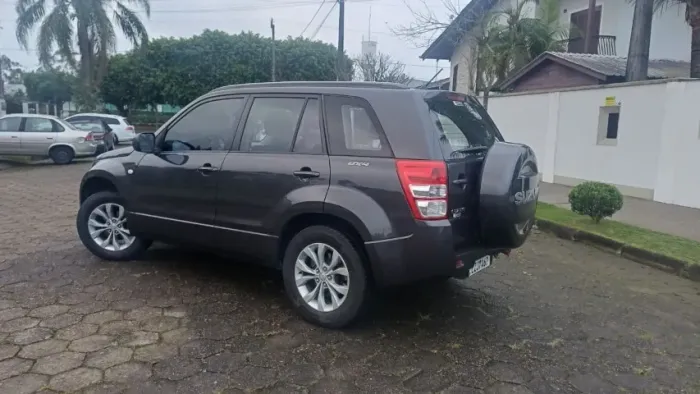 Suzuki Grand Vitara 2.0 16V 4x2/4x4 5P Mec. 2013