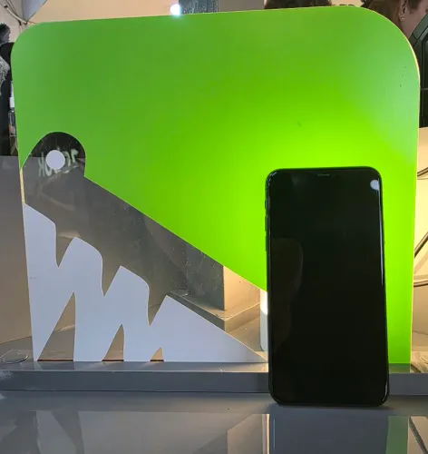 iPhone 11 Pro Max 256gb Midnight-Green - Seminovo