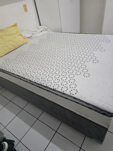Cama baú  confortável,  urgente  viagem 