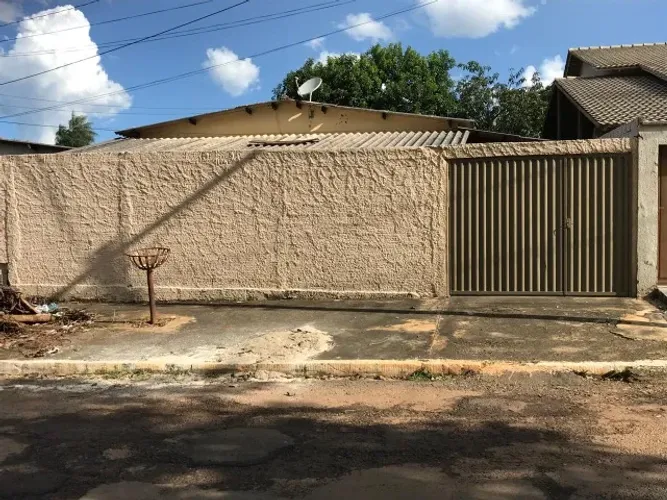 OPORTUNIDADE EM SENADOR CANEDO ( BAIRRO ALVORADA ) -  CASA / LOTE À VENDA