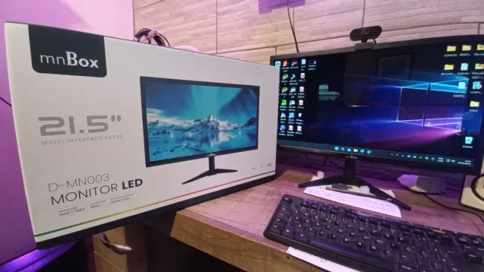 Monitor LED de 21,5 polegadas