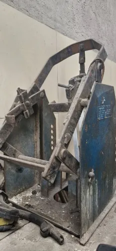 Encolhedor de Molas Automotivas com Mesa