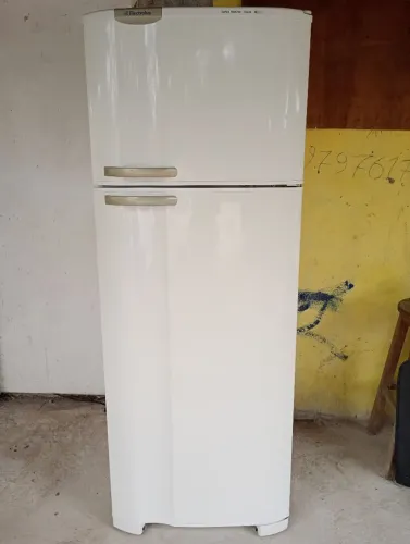 Geladeira Eletrolux 462 litros funcionando 