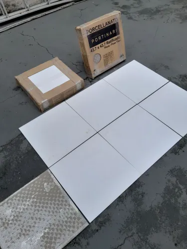 Porcelanato Portinari 43,7 X 43,7cm - 27 peças totaliznado 5,30m2