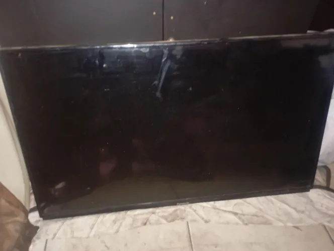 Vendo tv 42 não e smartv.