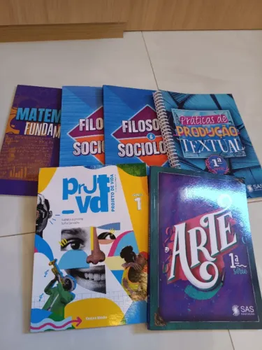 Todos os livros complementares sas 1 série médio