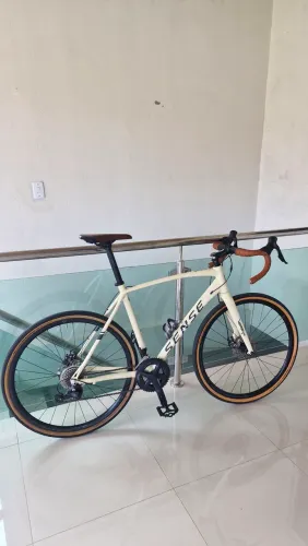 Bicicleta sense Versa Comp 