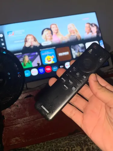 Tv nova só vim busca apenas 3 meses de uso