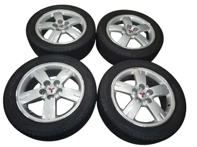 Jogo de roda aro 17 215/55 Mitsubishi Airtrek 2.7 2008