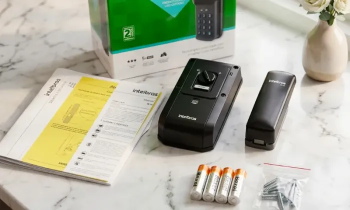 Fechadura Digital Intelbras FR 10 Nova, Completa e Prática