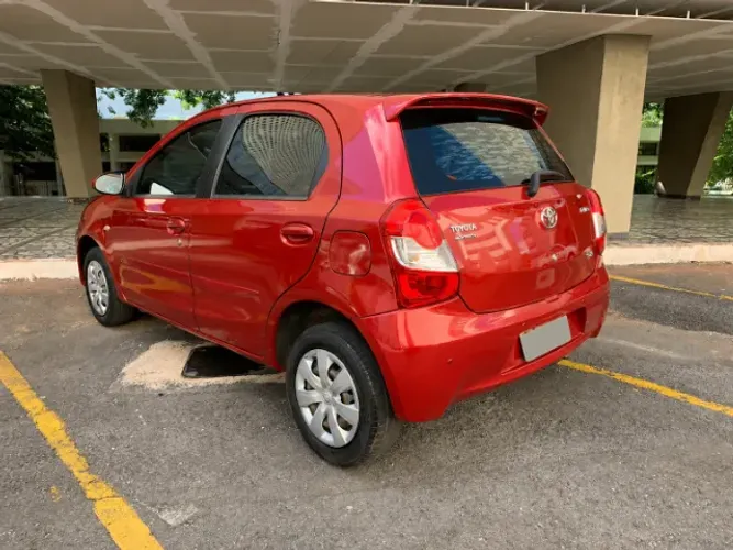 Toyota Etios XS 1.5 Flex 16V 5P Mec. 2014