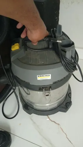 Extratora Karcher 20 litros 