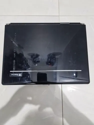 Notebook Itautec para conserto ou retirada de peças