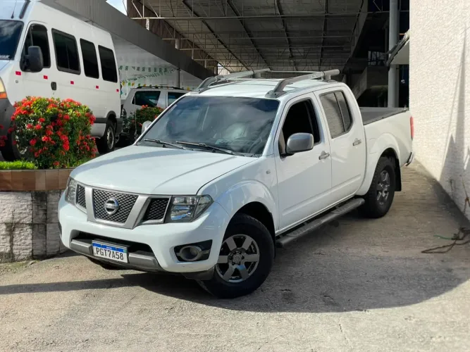 Nissan Frontier SV Attack CD 4X2 2.5 TB Diesel 2014