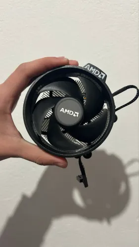 Cooler box amd usado 