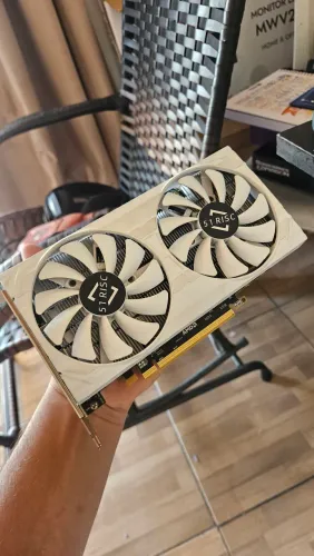Placa de video RX 5500 XT 8GB VRAM
