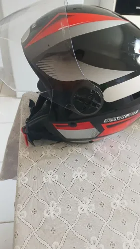 Capacete