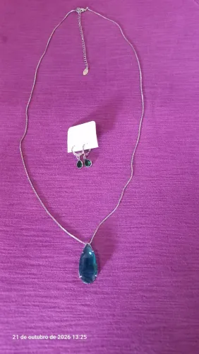 VENDO CONJUNTO DE BIJUTERIAS USADAS
