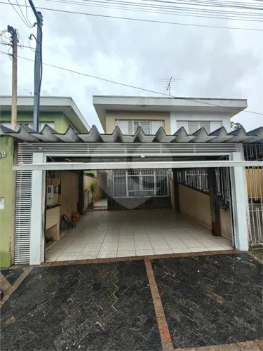 Sobrado Amplo à Venda no Tremembé