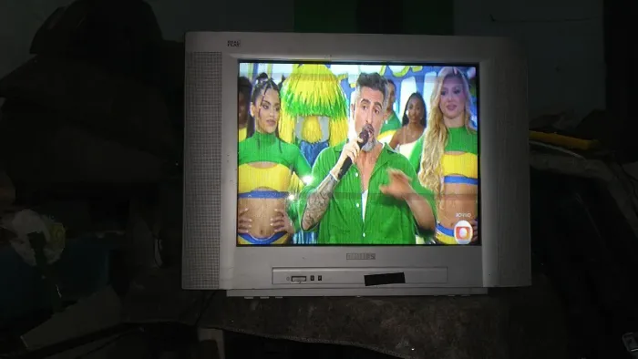 TV Filipes 21 polegadas tela plana 