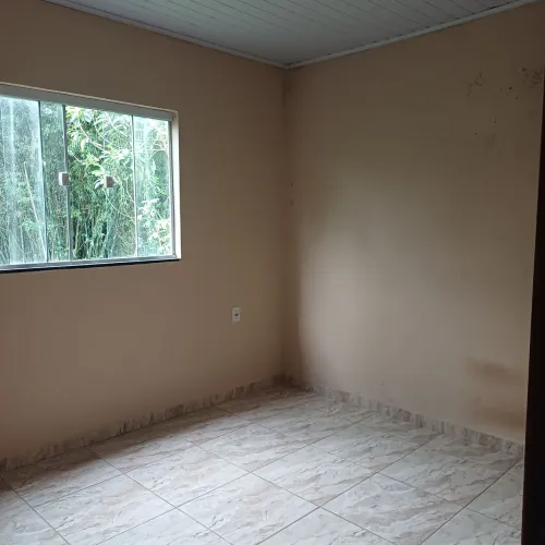 Casa locação 2 qtos vale da figueira
