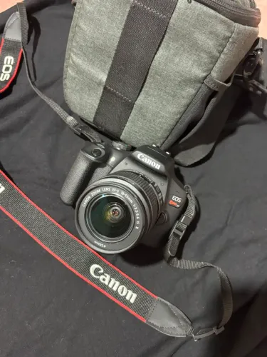 vendo câmera Canon T7 sem uso