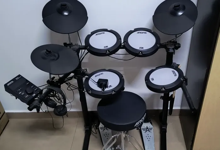 Kit Bateria eletrônica Aroma TDX-18 Bluetooth USB Preta