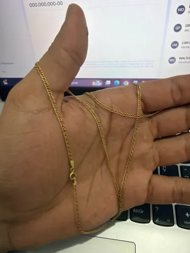 Cordão de ouro 18