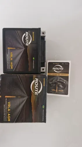 Bateria de moto NOVINHA SEM USO