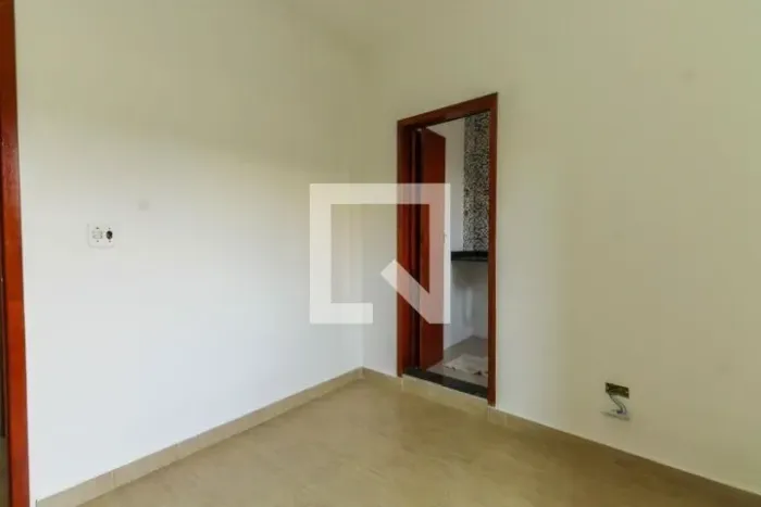 VENDO CASA EM SANTA BARBÁRA