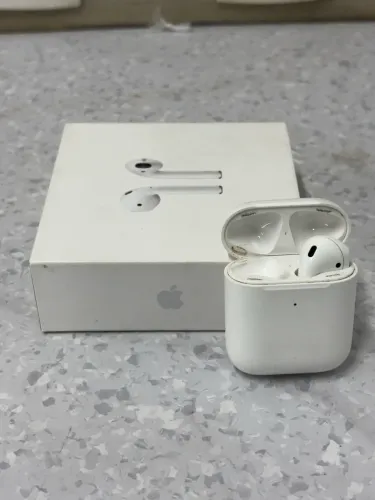Apple Airpods 2