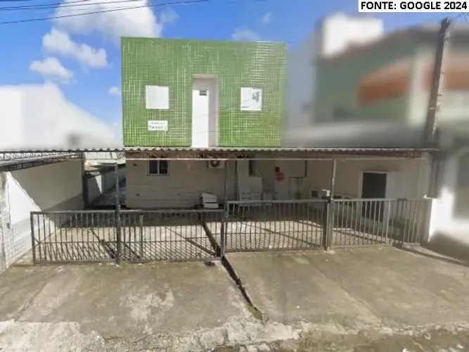 Apartamento 2 quartos sendo 1 suíte com vaga de garagem. Faço repasse 80.000,00