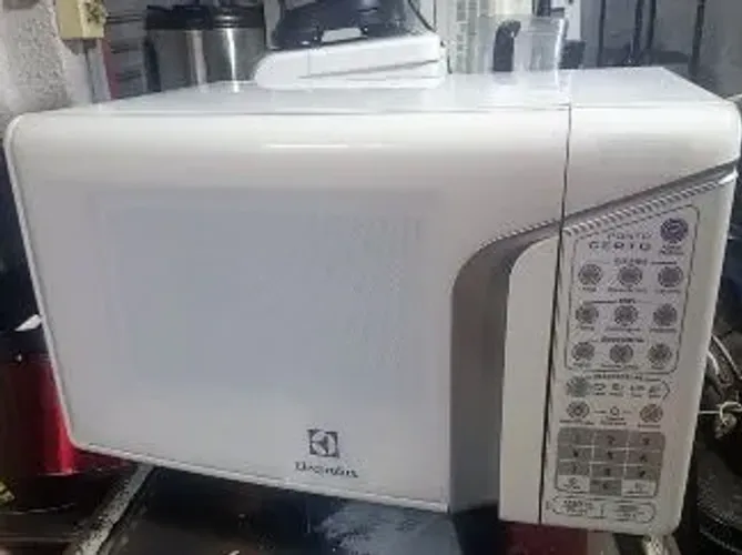 Microondas Electrolux 31L