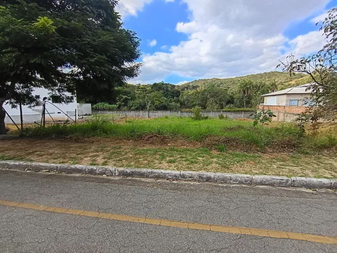 Lote condomínio fechado 
