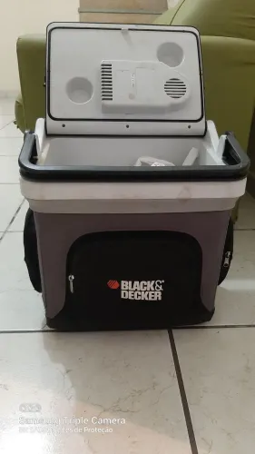 Geladeira Portátil Automotiva Black & Decker 12v - 24Lts