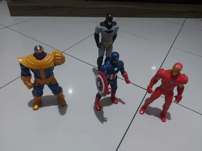 Bonecos Super Heróis 