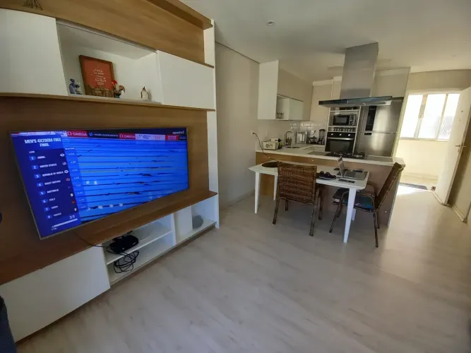 Apartamento para venda possui 68m quadrados com  quarto e sala em Copacabana - Rio de Jane