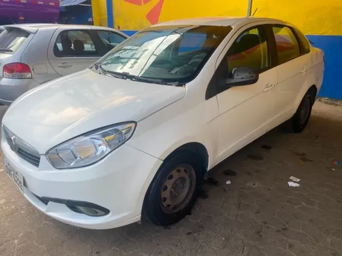 Fiat Grand Siena Attrac. 1.4 EVO F.flex 8V 2013