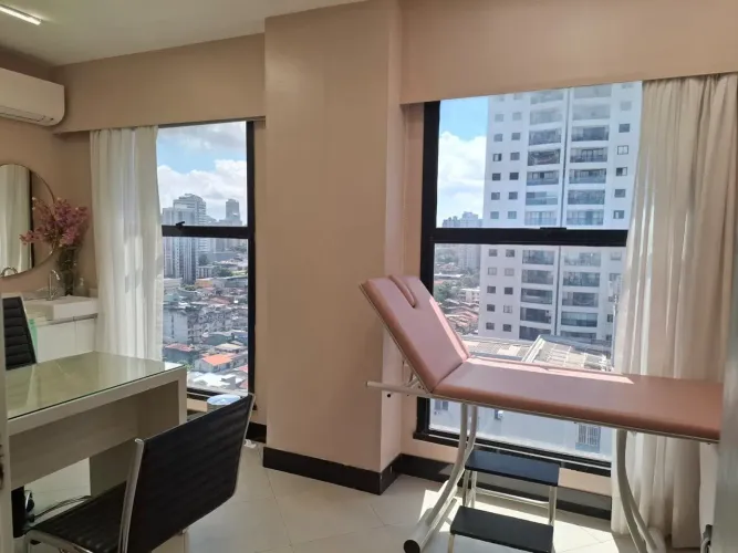 Sala para locação em Clínica no Ed. Metropolitan Tower