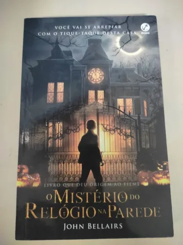 Livro: O mistério do relógio na parede
