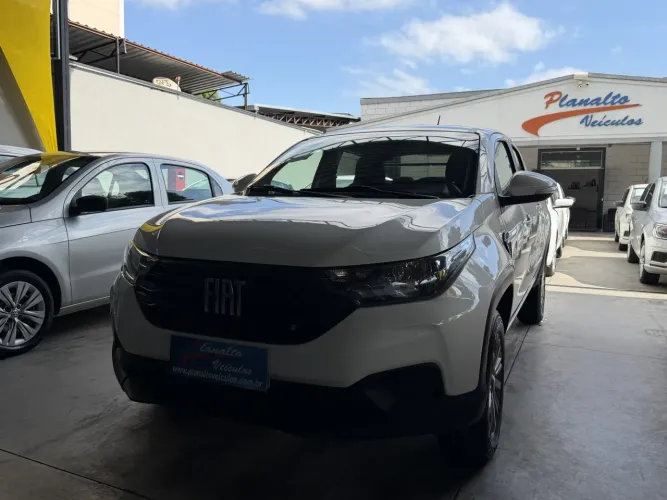Fiat Strada Freedom 1.3 Flex 8V CD 2023