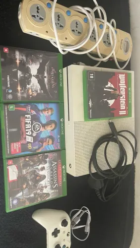 Xbox One S com Defeito + BRINDES Grátis