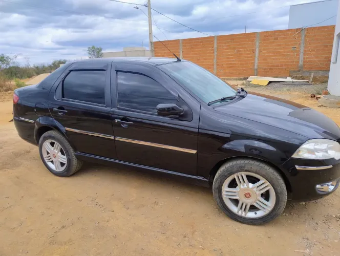 Fiat Siena HLX 1.8 MPI Flex 8V 4P 2009
