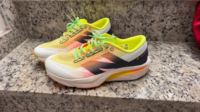 Tenis New Balance v4 TAM 40