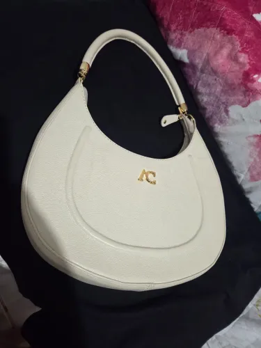 Bolsa de couro nova 
