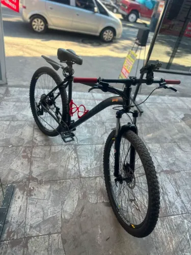 Mountain Bike + acessórios