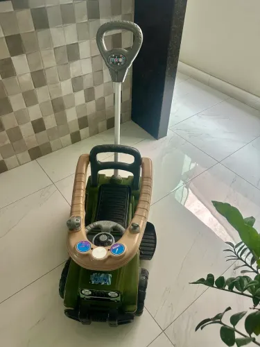 Carrinho Infantil com Haste Jip Jip - para crianças a partir de 9 meses até 30 kg