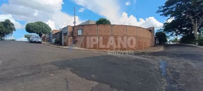 Venda de Casas / Padrão na cidade de Matão