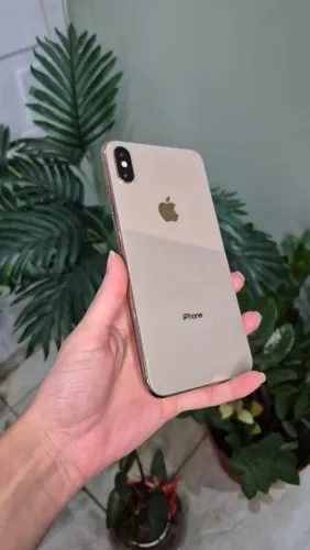 iPhone XS
