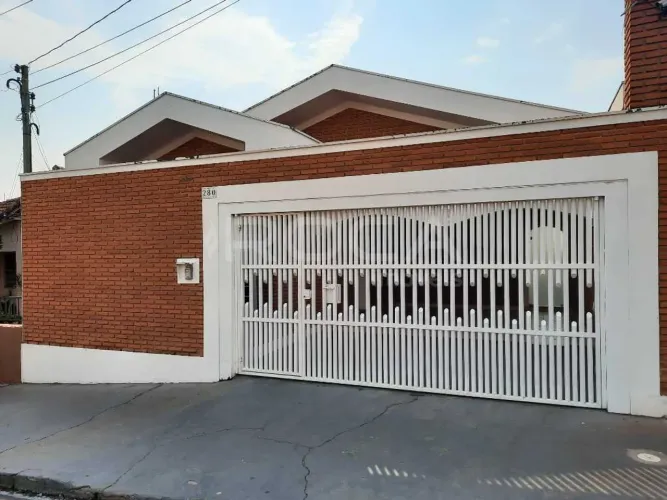 Casa Padrão para Alugar em São Carlos - Vila Monteiro Gleba I com 3 Dormitórios e Churrasq